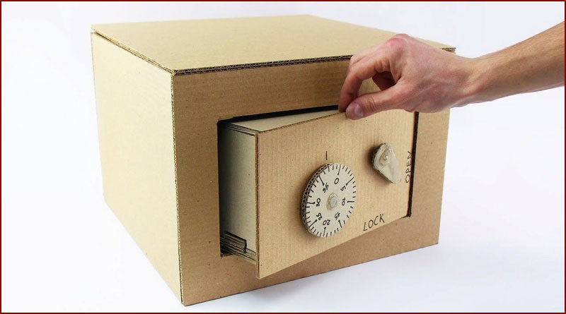 Comment réaliser un coffre-fort en carton ?