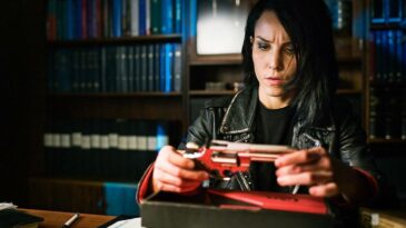 Millénium 2 : La Fille qui rêvait d'un bidon d'essence et d'une allumette